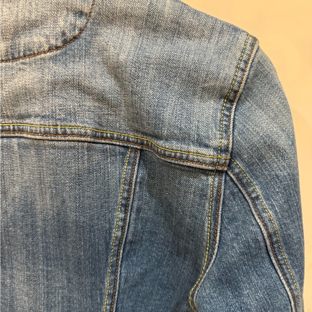Miss Me Blue Cancun Cropped Jean Jacket with Contrast Stitching Size Large - Picture 8 of 9